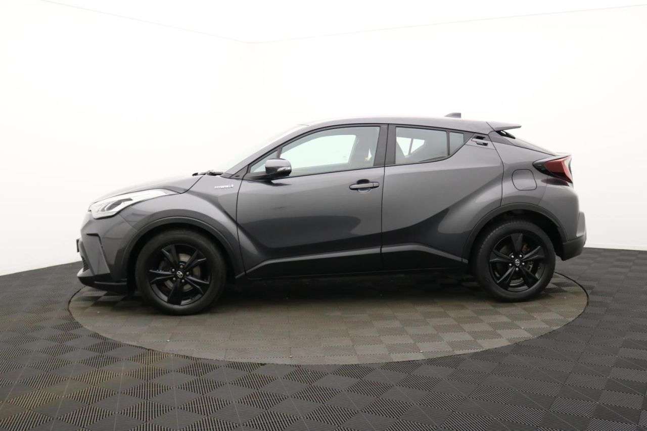 2022 TOYOTA C-HR 2022 TOYOTA C-HR