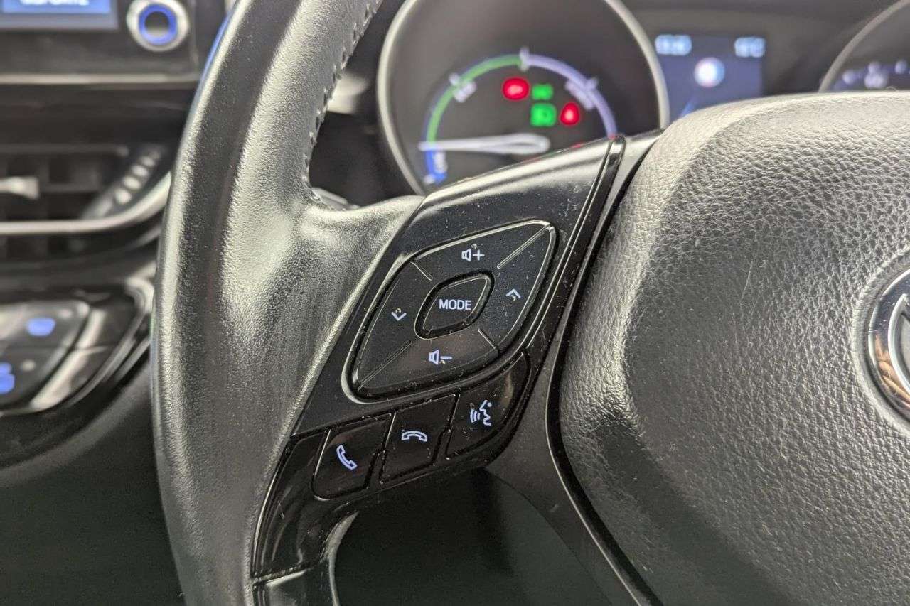 2022 TOYOTA C-HR 2022 TOYOTA C-HR