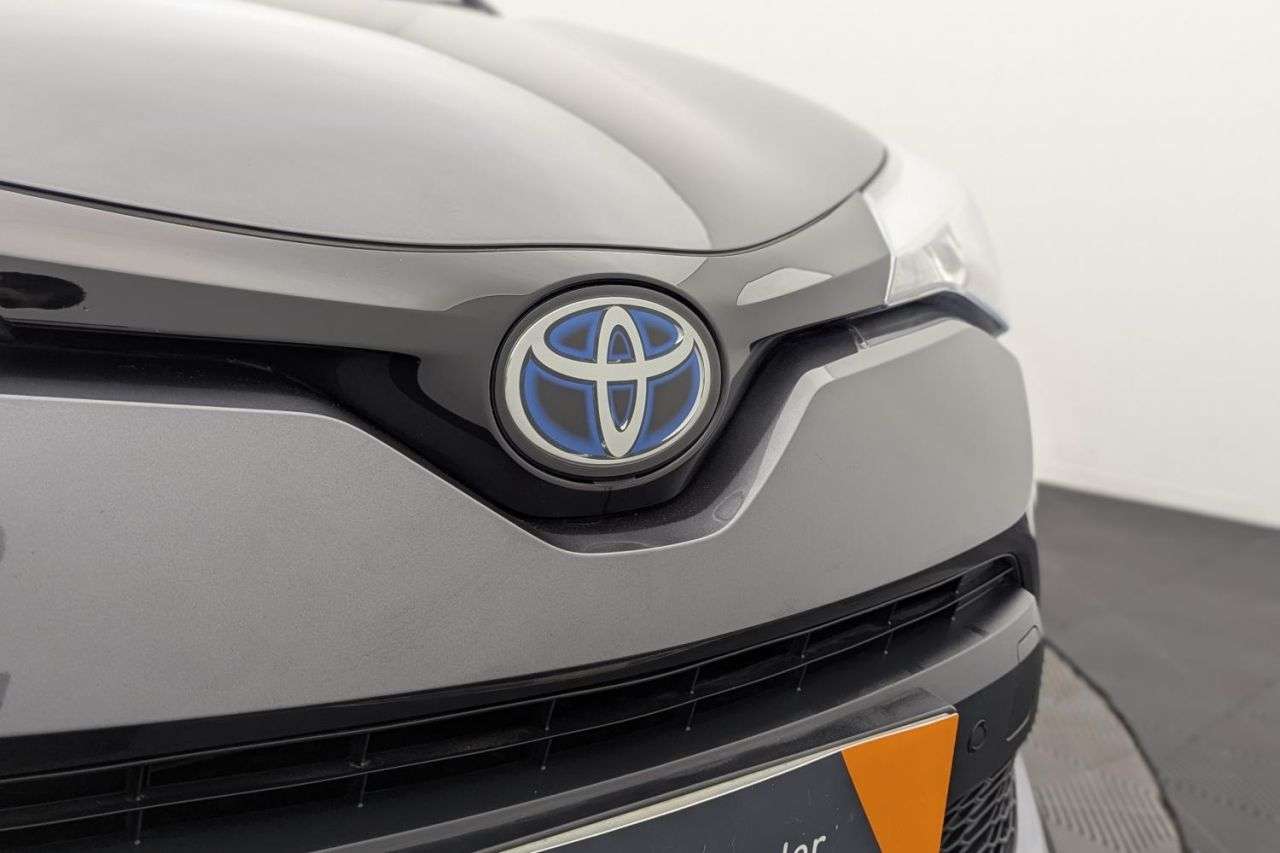 2022 TOYOTA C-HR 2022 TOYOTA C-HR