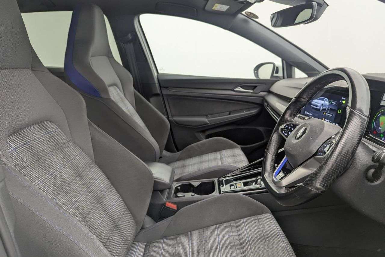 2022 VOLKSWAGEN GOLF 2022 VOLKSWAGEN GOLF