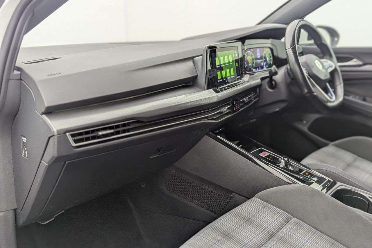 2022 VOLKSWAGEN GOLF 2022 VOLKSWAGEN GOLF