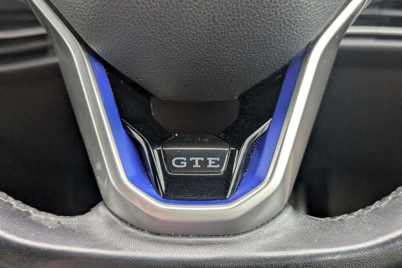 2022 VOLKSWAGEN GOLF 2022 VOLKSWAGEN GOLF