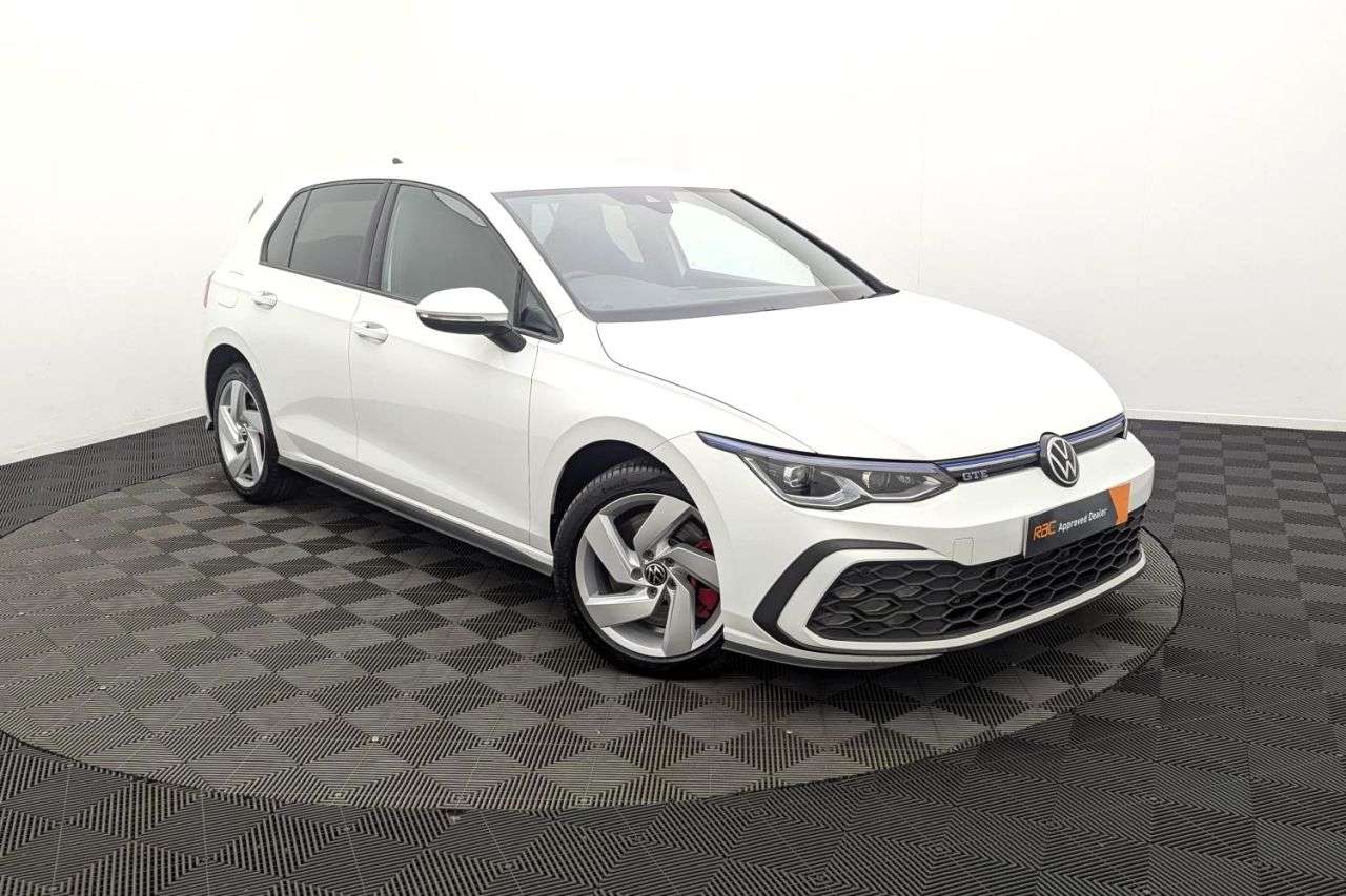 A 2022 VOLKSWAGEN GOLF 1.4 TSI 13kWh GTE Hatchback 5dr Petrol Plug-in Hybrid DSG Euro 6 (s/s) (245 A 2022 VOLKSWAGEN GOLF 1.4 TSI 13kWh GTE Hatchback 5dr Petrol Plug-in Hybrid DSG Euro 6 (s/s) (245
