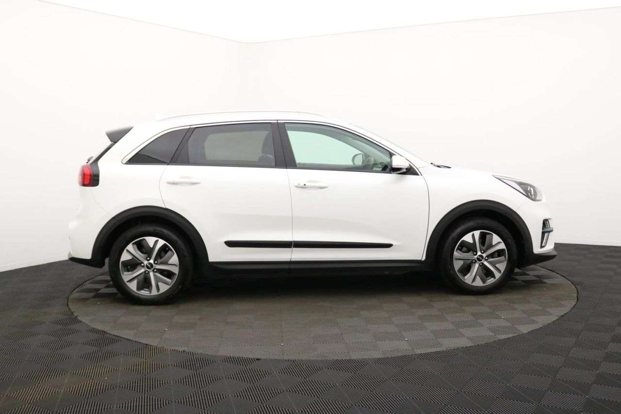 A 2021 KIA NIRO 64kWh 2 SUV 5dr Electric Auto (201 bhp) Award Winning 5 Star Dealership A 2021 KIA NIRO 64kWh 2 SUV 5dr Electric Auto (201 bhp) Award Winning 5 Star Dealership