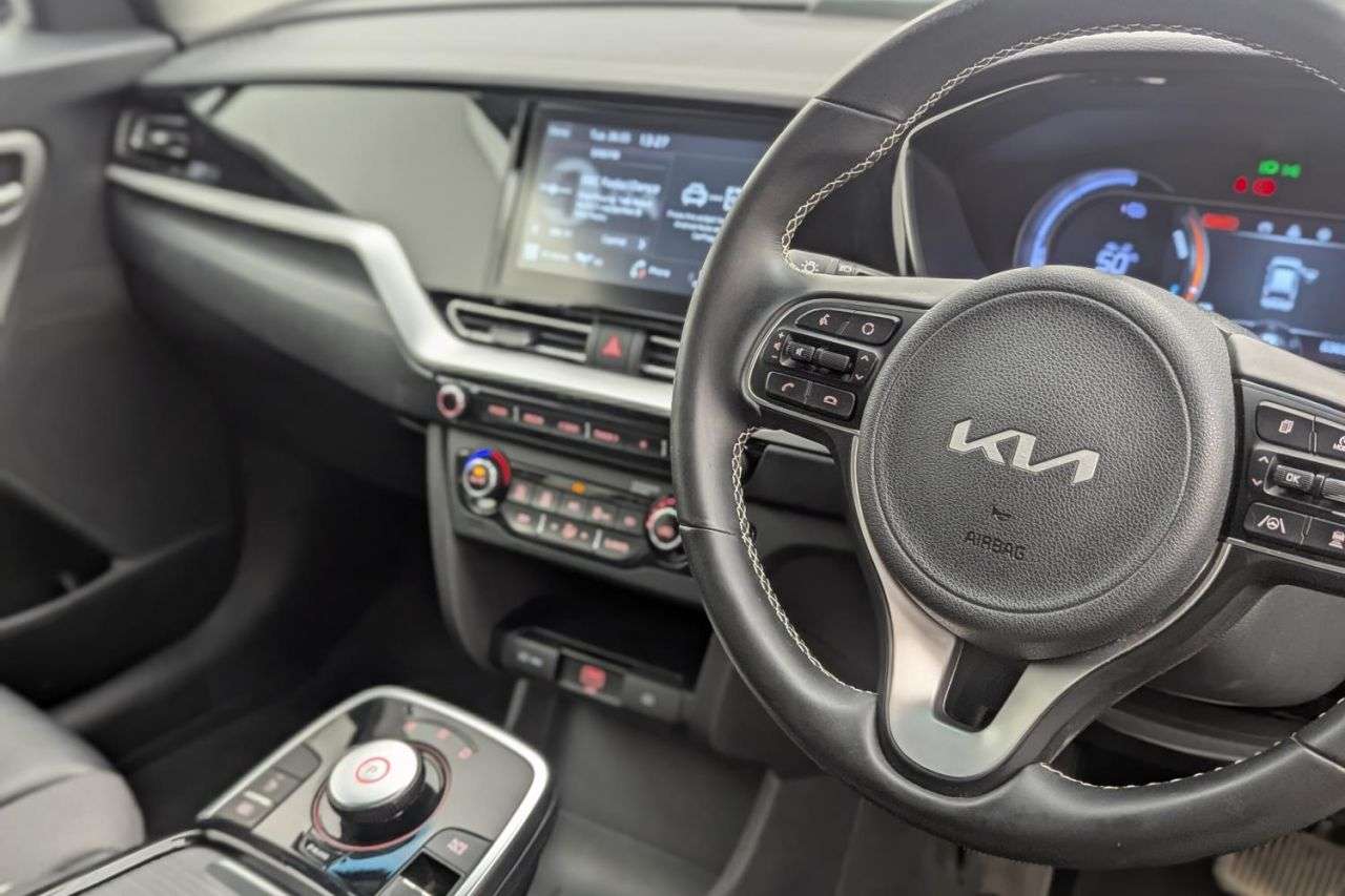 2021 KIA NIRO 2021 KIA NIRO