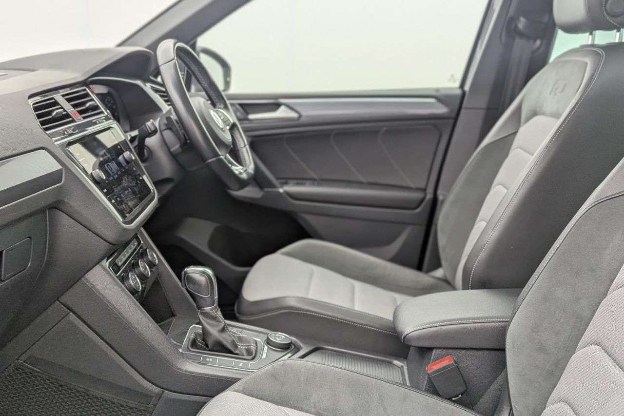 2018 VOLKSWAGEN TIGUAN 2018 VOLKSWAGEN TIGUAN