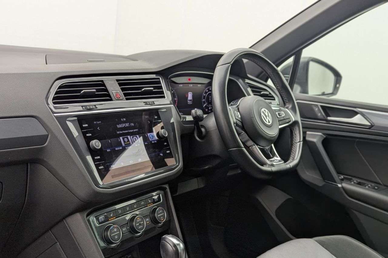 2018 VOLKSWAGEN TIGUAN 2018 VOLKSWAGEN TIGUAN