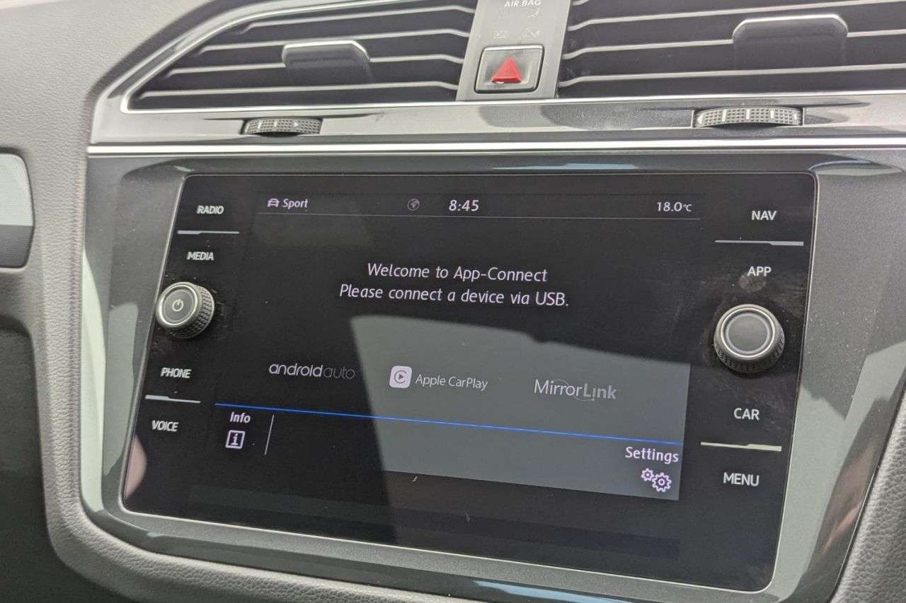 2018 VOLKSWAGEN TIGUAN 2018 VOLKSWAGEN TIGUAN