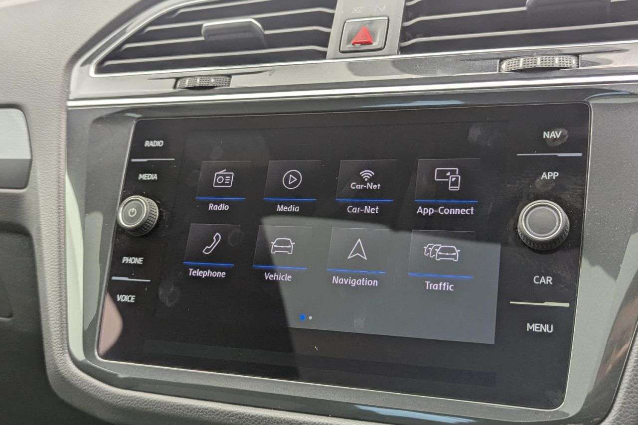2018 VOLKSWAGEN TIGUAN 2018 VOLKSWAGEN TIGUAN