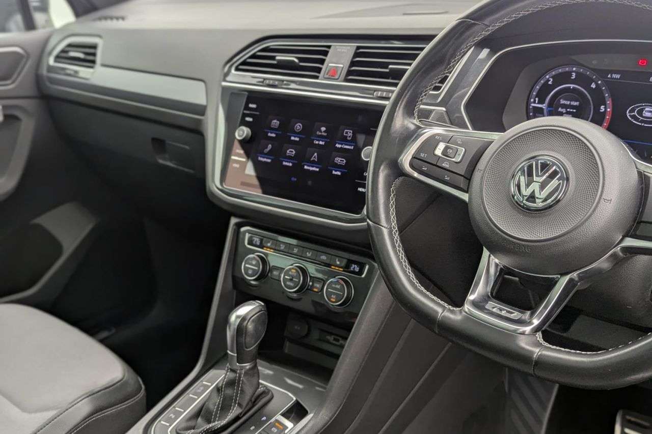 2018 VOLKSWAGEN TIGUAN 2018 VOLKSWAGEN TIGUAN