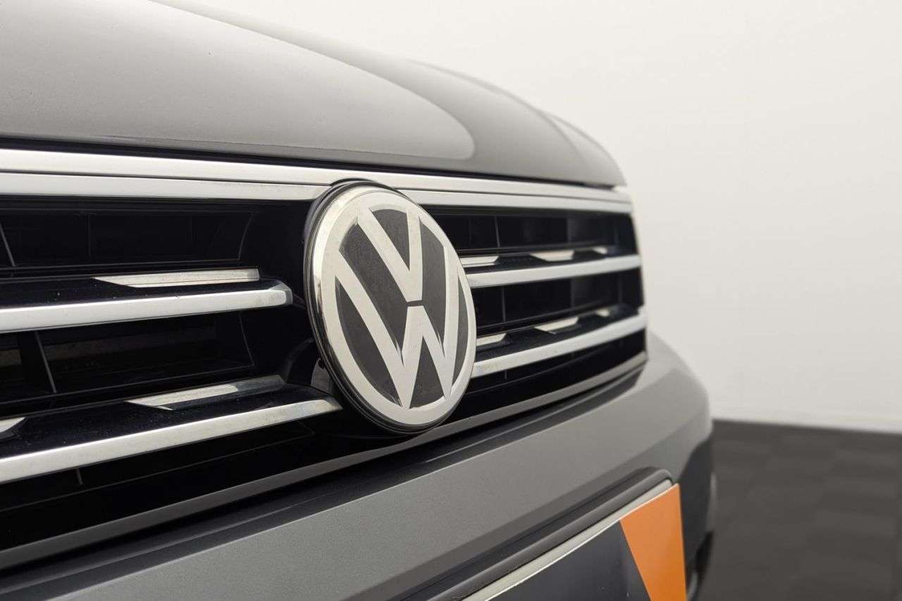 2018 VOLKSWAGEN TIGUAN 2018 VOLKSWAGEN TIGUAN