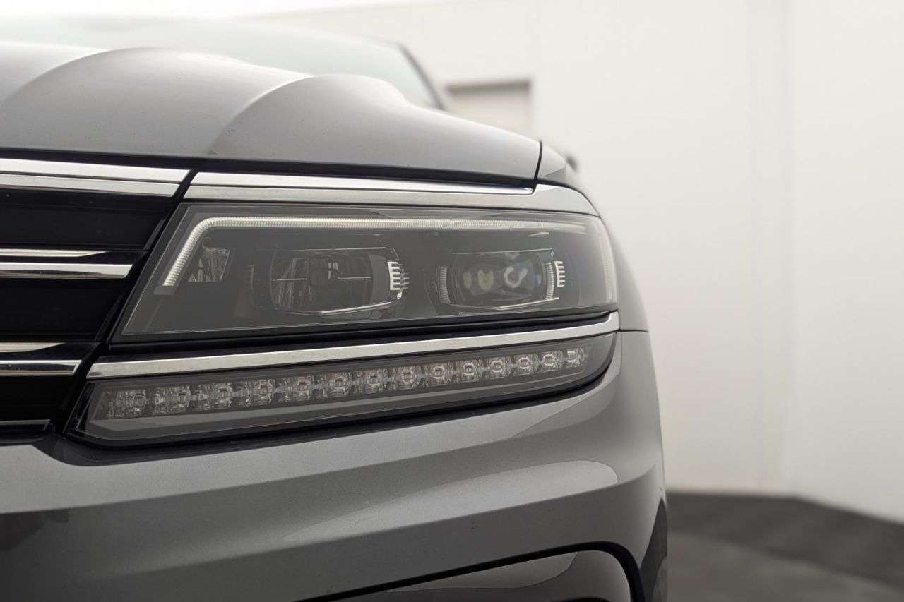 2018 VOLKSWAGEN TIGUAN 2018 VOLKSWAGEN TIGUAN