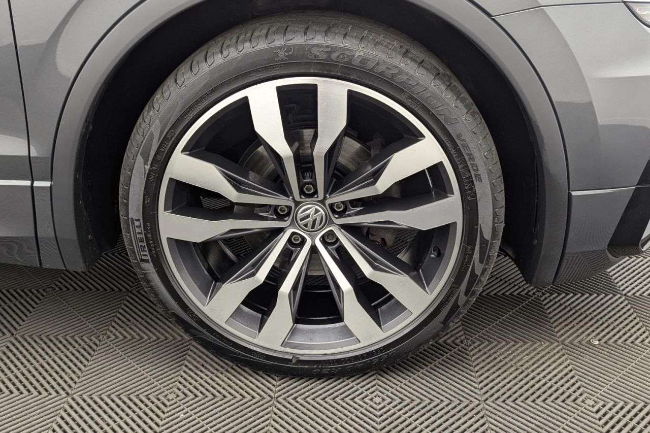 2018 VOLKSWAGEN TIGUAN 2018 VOLKSWAGEN TIGUAN