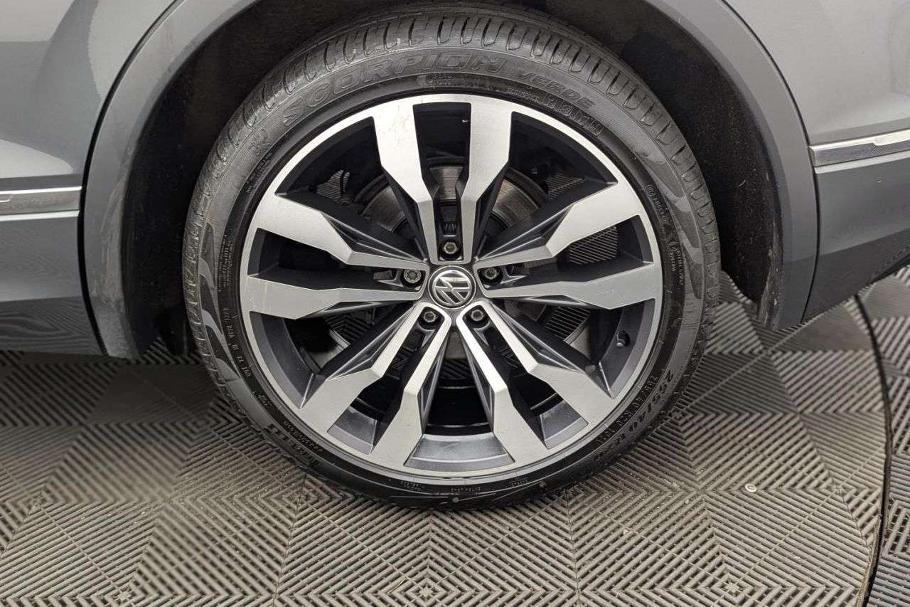 2018 VOLKSWAGEN TIGUAN 2018 VOLKSWAGEN TIGUAN