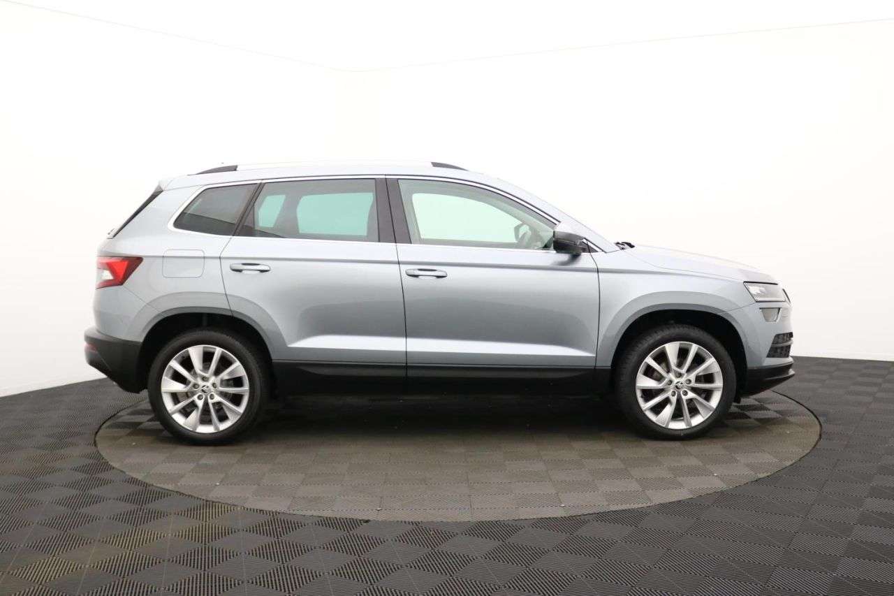 A 2019 SKODA KAROQ 1.6 TDI SE L SUV 5dr Diesel Manual Euro 6 (s/s) (115 ps) Award Winning 5 St A 2019 SKODA KAROQ 1.6 TDI SE L SUV 5dr Diesel Manual Euro 6 (s/s) (115 ps) Award Winning 5 St