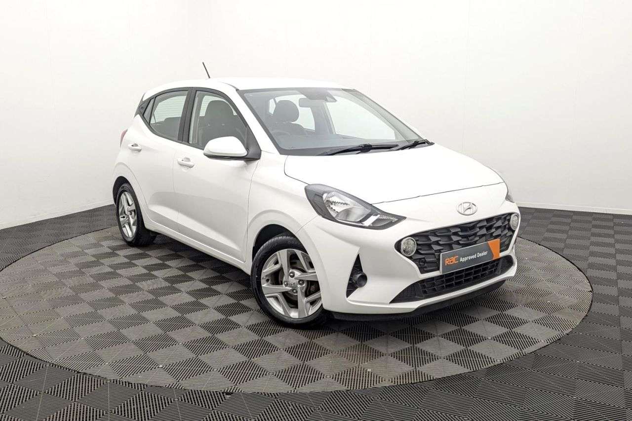 A 2023 HYUNDAI I10 1.0 SE Connect Hatchback 5dr Petrol Manual Euro 6 (s/s) (67 ps) Award Winni A 2023 HYUNDAI I10 1.0 SE Connect Hatchback 5dr Petrol Manual Euro 6 (s/s) (67 ps) Award Winni