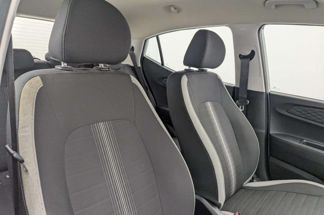 2023 HYUNDAI I10 2023 HYUNDAI I10