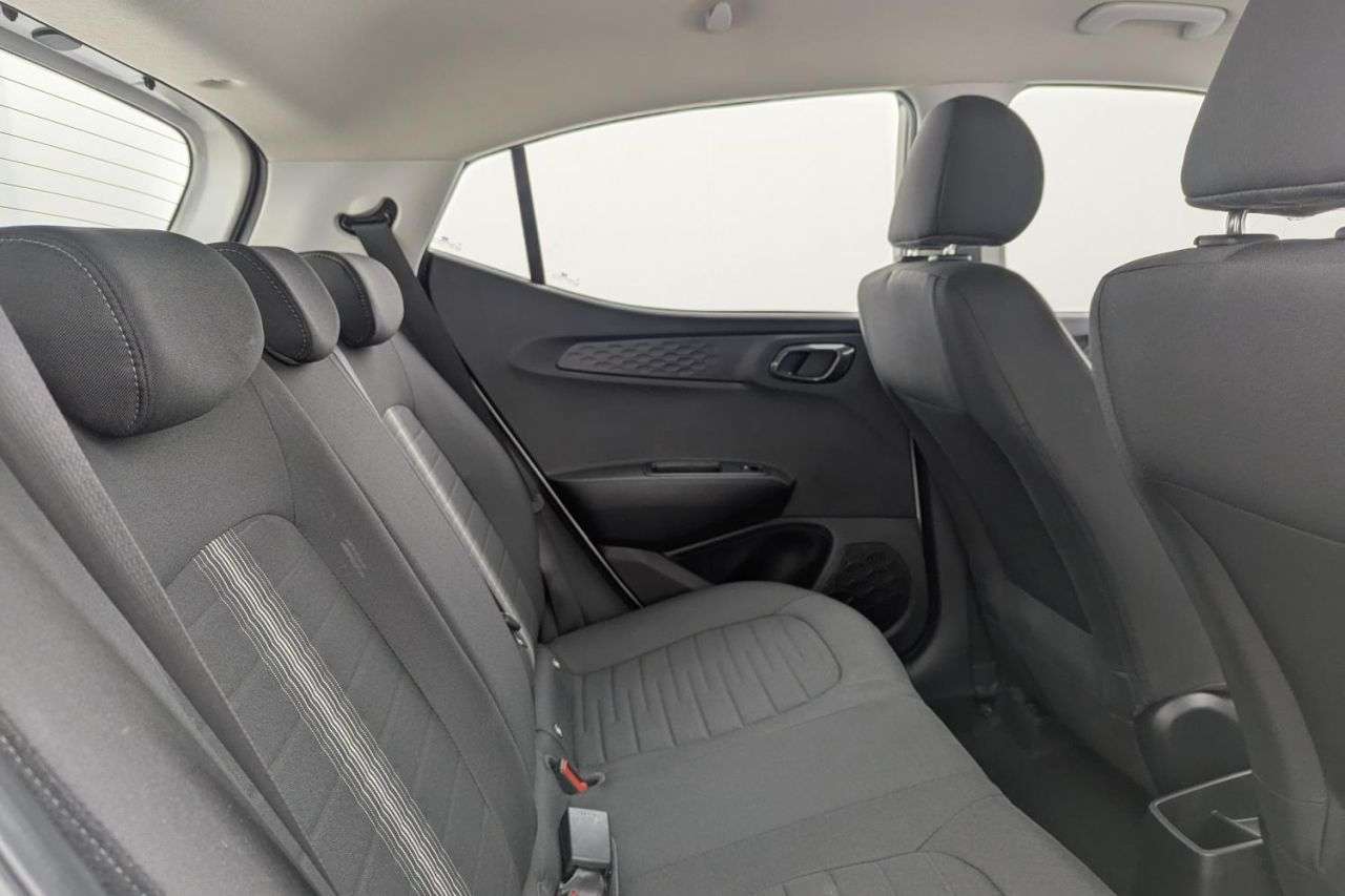 2023 HYUNDAI I10 2023 HYUNDAI I10