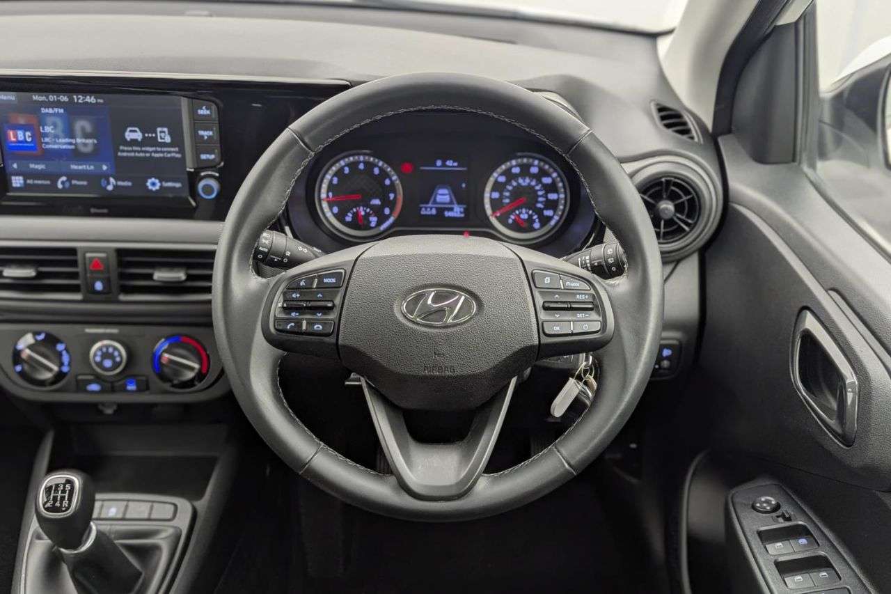 2023 HYUNDAI I10 2023 HYUNDAI I10