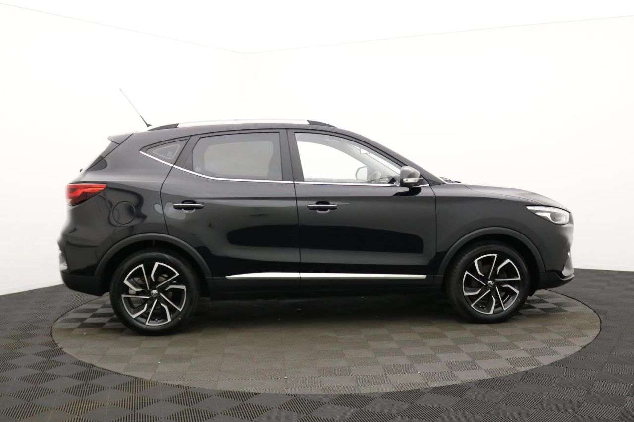 A 2021 MG MG ZS 1.5 VTi-TECH Exclusive SUV 5dr Petrol Manual Euro 6 (s/s) (106 ps) Award Wi A 2021 MG MG ZS 1.5 VTi-TECH Exclusive SUV 5dr Petrol Manual Euro 6 (s/s) (106 ps) Award Wi