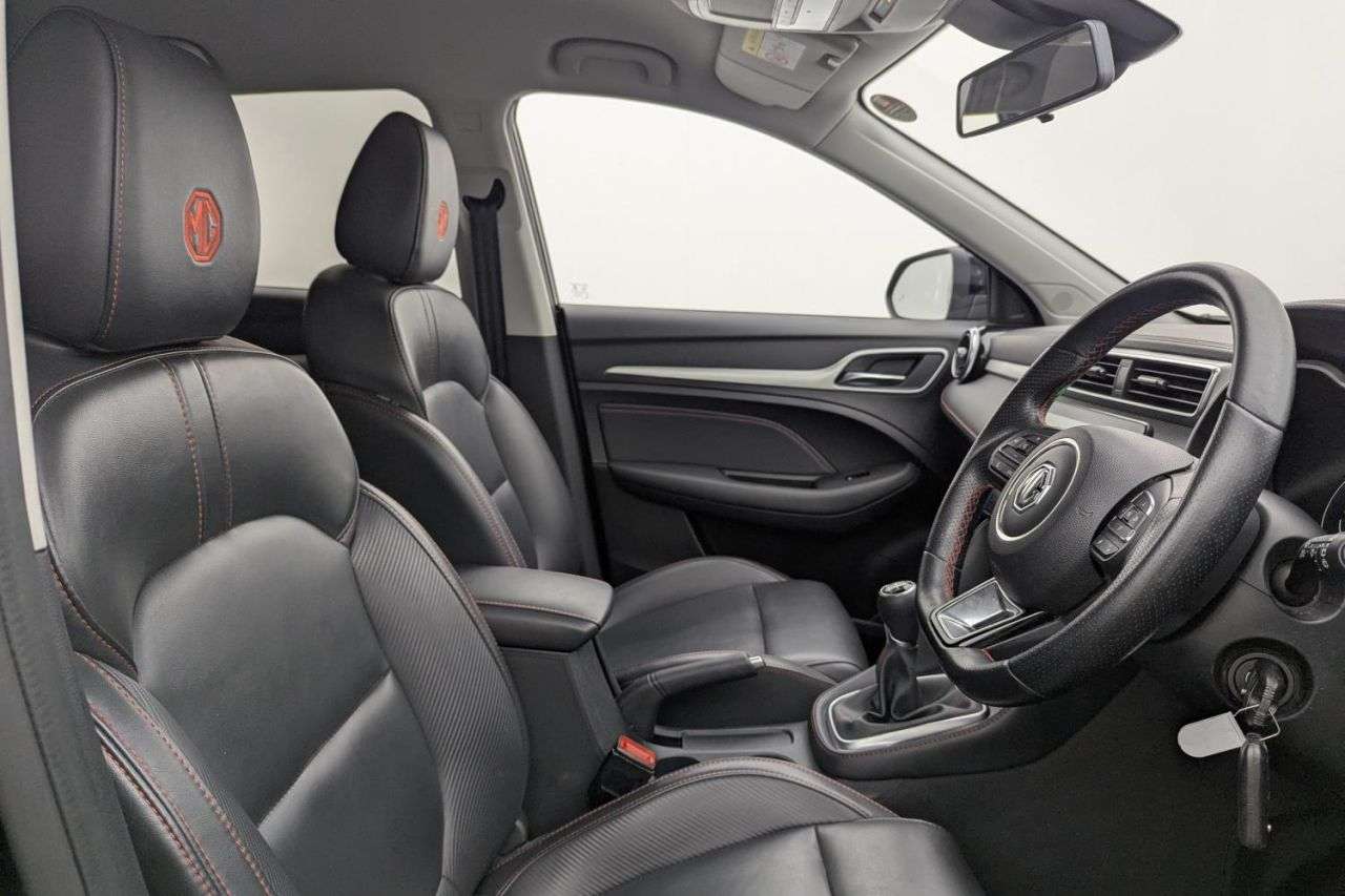 A 2021 MG MG ZS 1.5 VTi-TECH Exclusive SUV 5dr Petrol Manual Euro 6 (s/s) (106 ps) Award Wi A 2021 MG MG ZS 1.5 VTi-TECH Exclusive SUV 5dr Petrol Manual Euro 6 (s/s) (106 ps) Award Wi