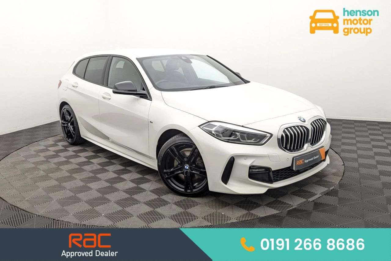 A 2019 BMW 1 SERIES 1.5 118i M Sport Hatchback 5dr Petrol Manual Euro 6 (s/s) (140 ps) Award Wi A 2019 BMW 1 SERIES 1.5 118i M Sport Hatchback 5dr Petrol Manual Euro 6 (s/s) (140 ps) Award Wi