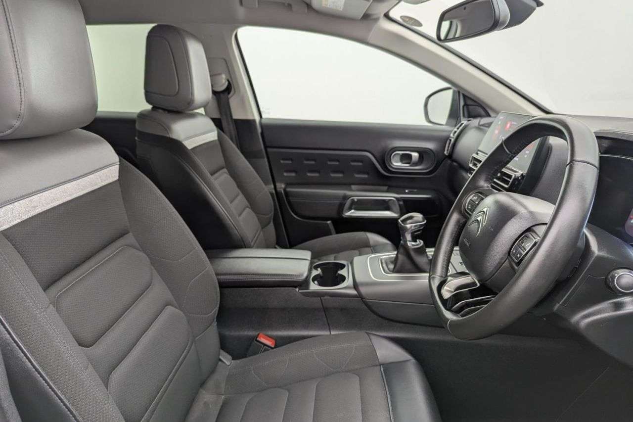 A 2023 CITROEN C5 AIRCROSS 1.2 PureTech Sense Plus SUV 5dr Petrol Manual Euro 6 (s/s) (130 ps) Award W A 2023 CITROEN C5 AIRCROSS 1.2 PureTech Sense Plus SUV 5dr Petrol Manual Euro 6 (s/s) (130 ps) Award W