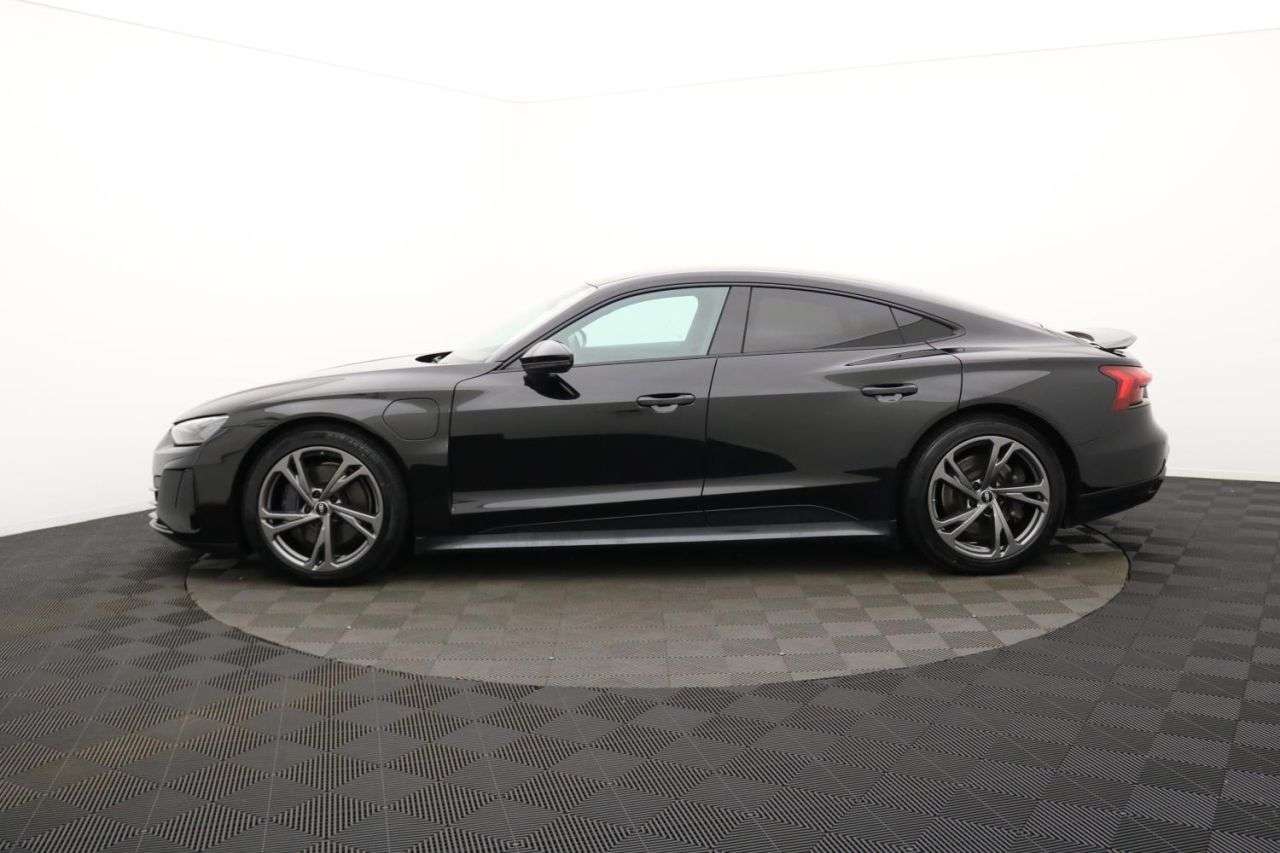 2022 AUDI E-TRON GT 2022 AUDI E-TRON GT
