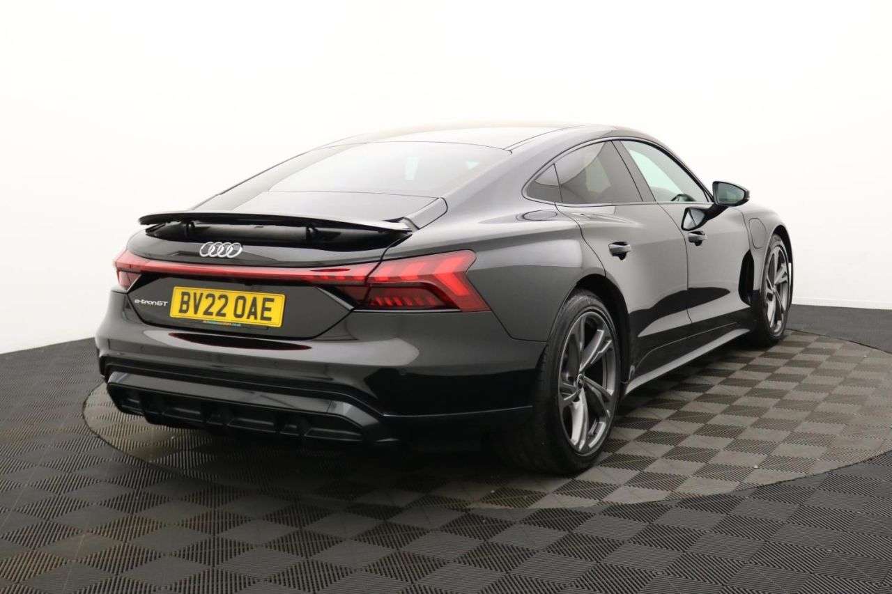 2022 AUDI E-TRON GT 2022 AUDI E-TRON GT