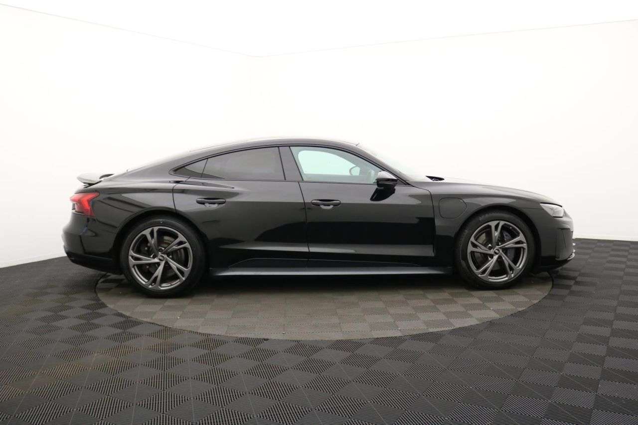 A 2022 AUDI E-TRON GT 93.4kWh Saloon 4dr Electric Auto quattro (476 ps) Award Winning 5 Star Deal A 2022 AUDI E-TRON GT 93.4kWh Saloon 4dr Electric Auto quattro (476 ps) Award Winning 5 Star Deal