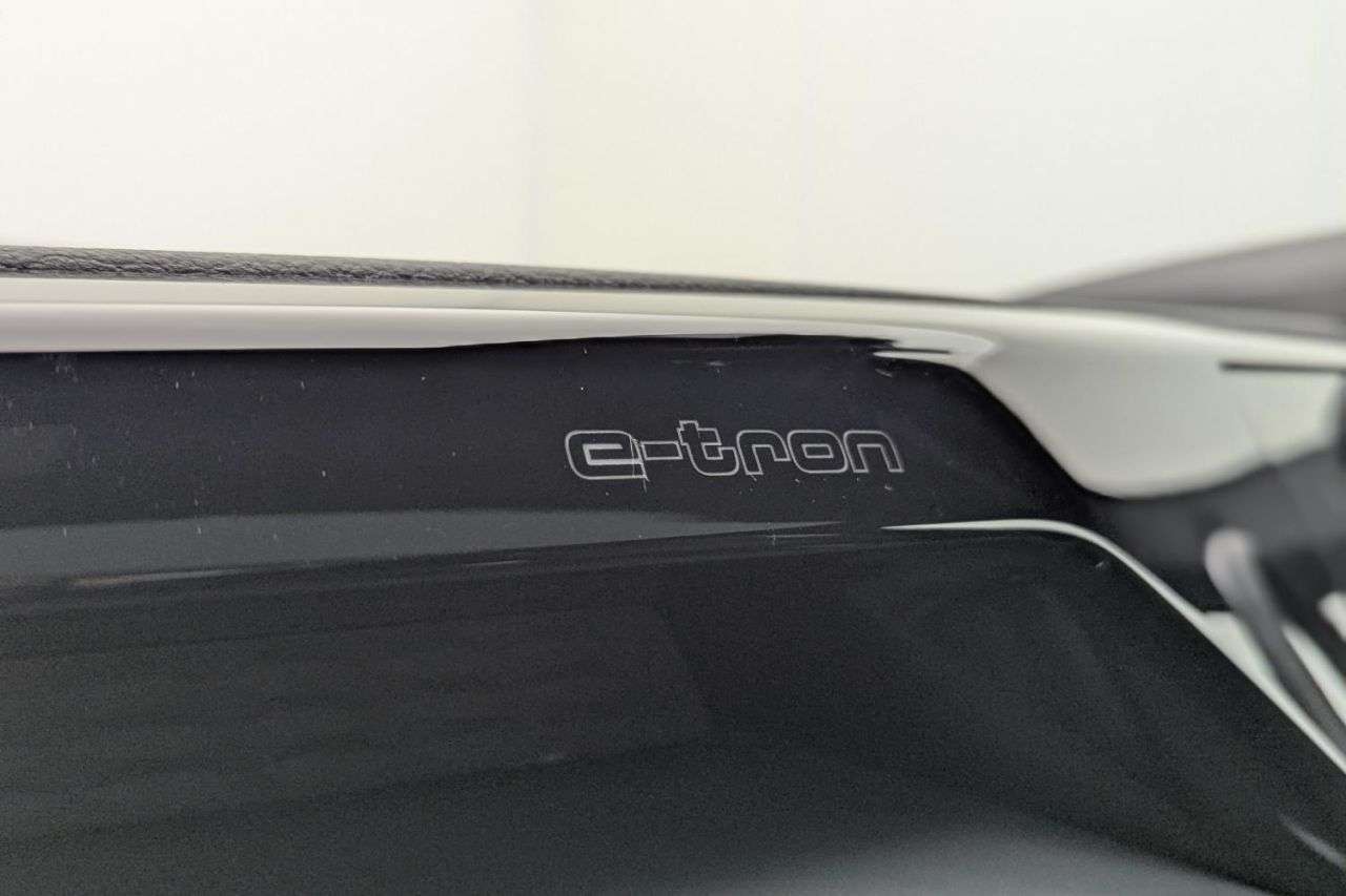 2022 AUDI E-TRON GT 2022 AUDI E-TRON GT