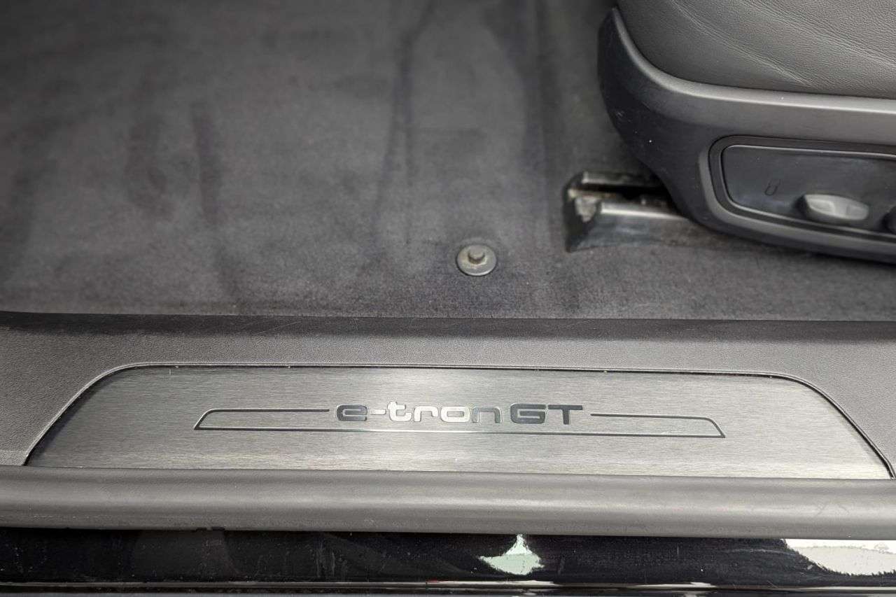 2022 AUDI E-TRON GT 2022 AUDI E-TRON GT