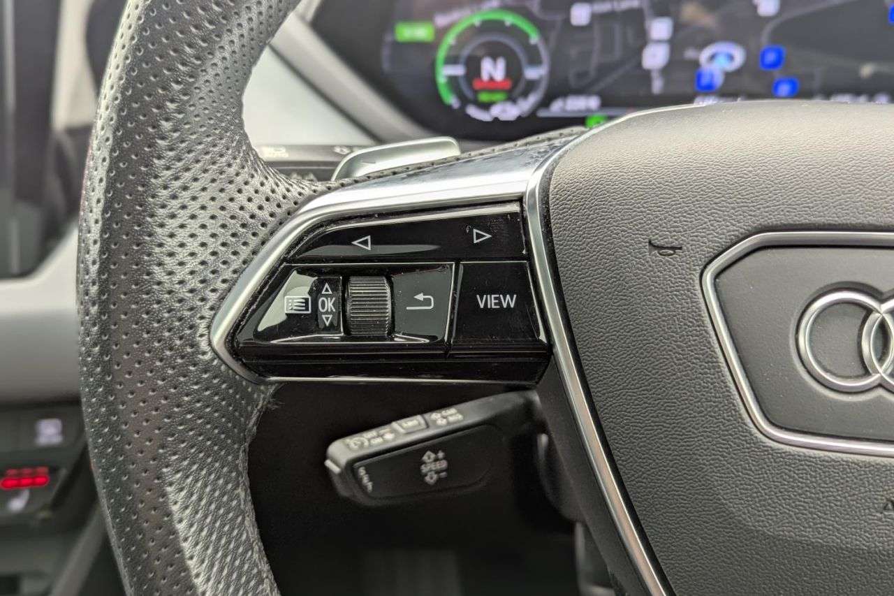 2022 AUDI E-TRON GT 2022 AUDI E-TRON GT