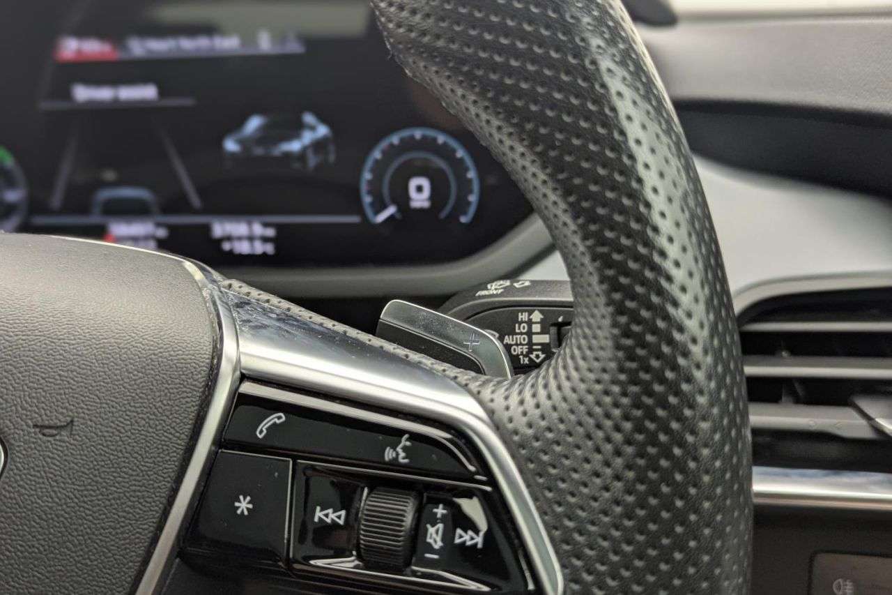 2022 AUDI E-TRON GT 2022 AUDI E-TRON GT