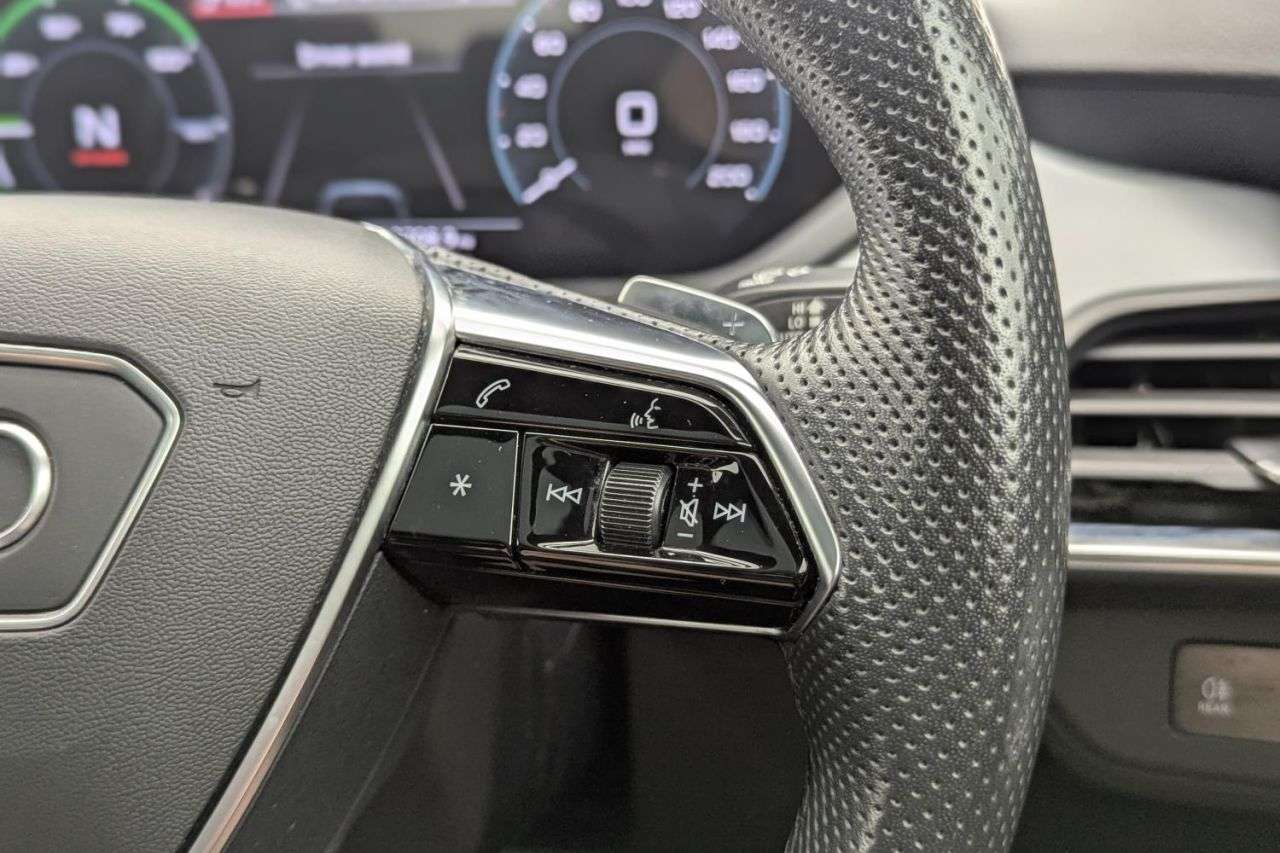 2022 AUDI E-TRON GT 2022 AUDI E-TRON GT