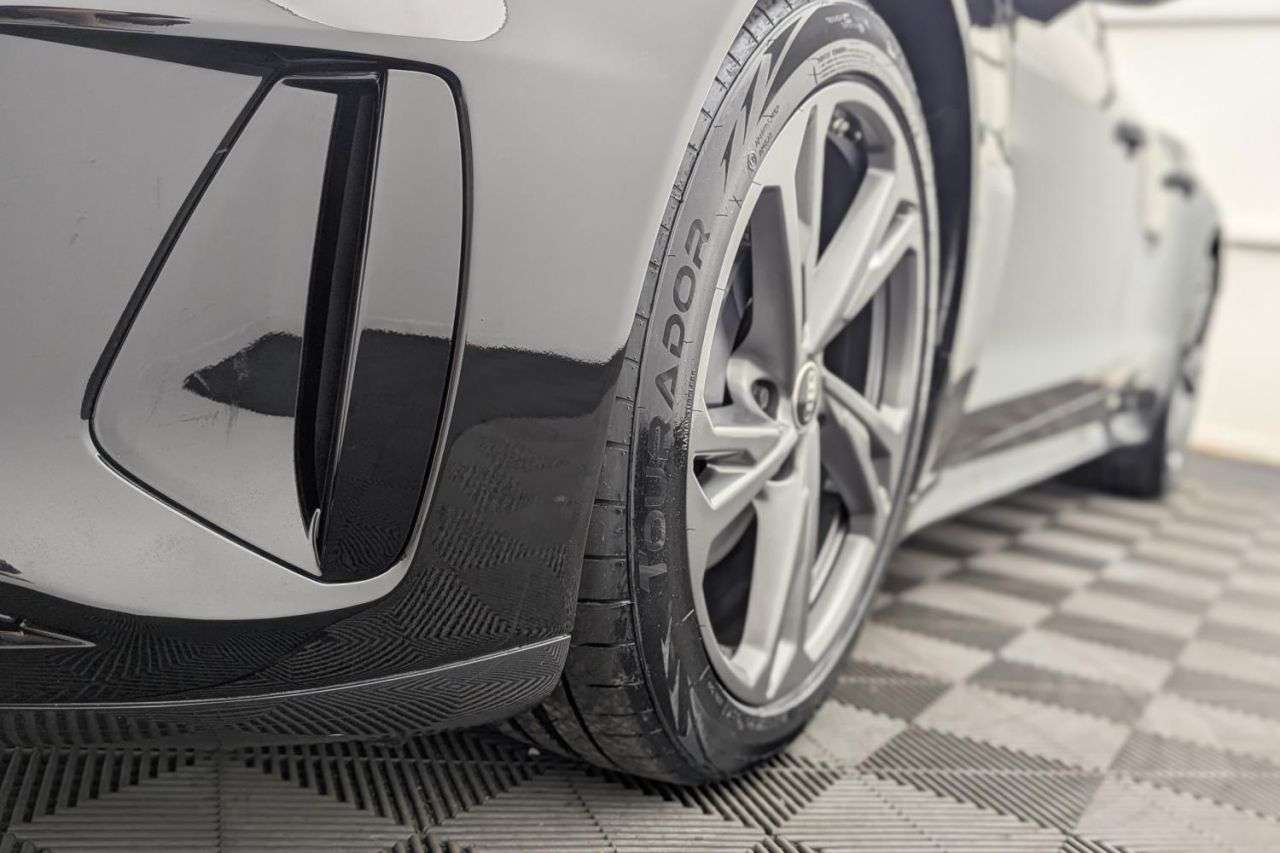 2022 AUDI E-TRON GT 2022 AUDI E-TRON GT