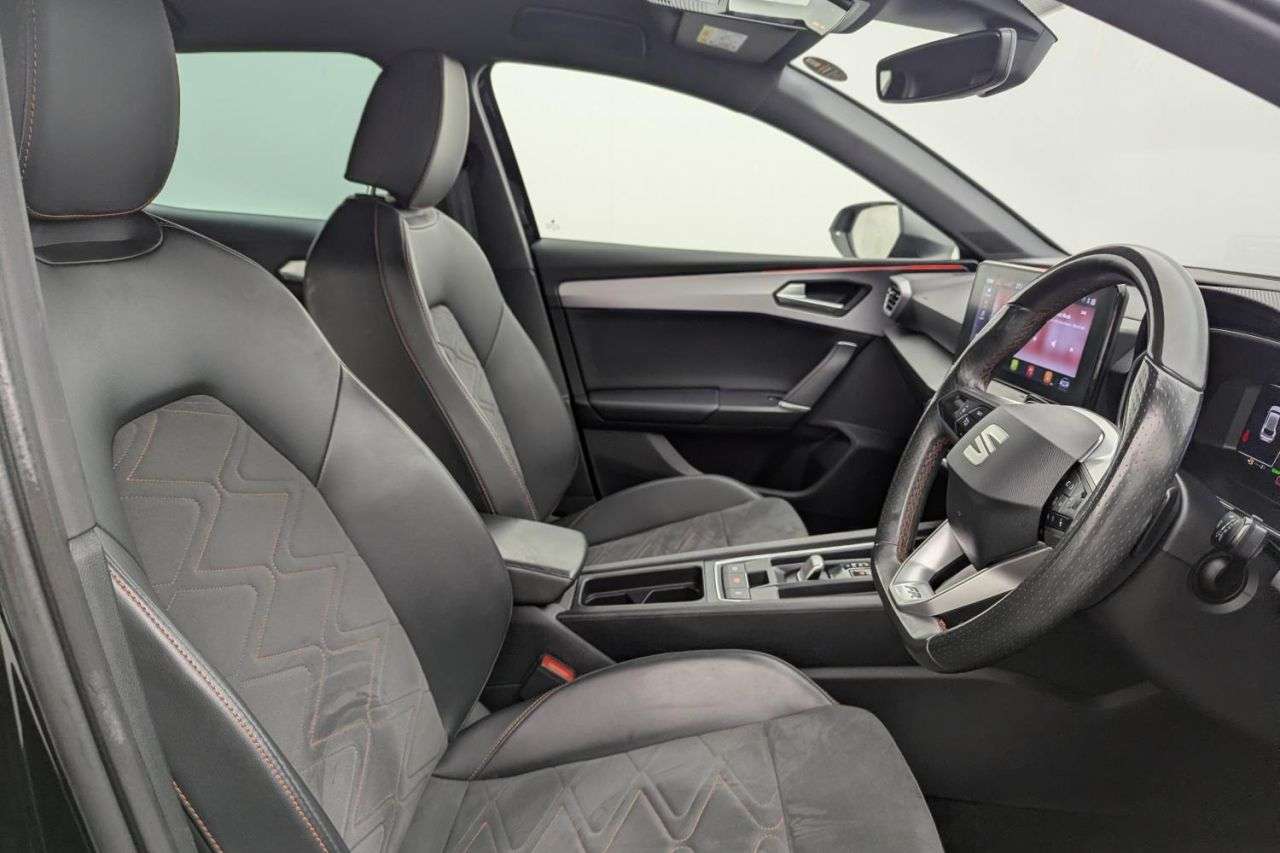A 2021 SEAT LEON 1.4 eHybrid 12.8kWh FR Sport Hatchback 5dr Petrol Plug-in Hybrid DSG Euro 6 A 2021 SEAT LEON 1.4 eHybrid 12.8kWh FR Sport Hatchback 5dr Petrol Plug-in Hybrid DSG Euro 6