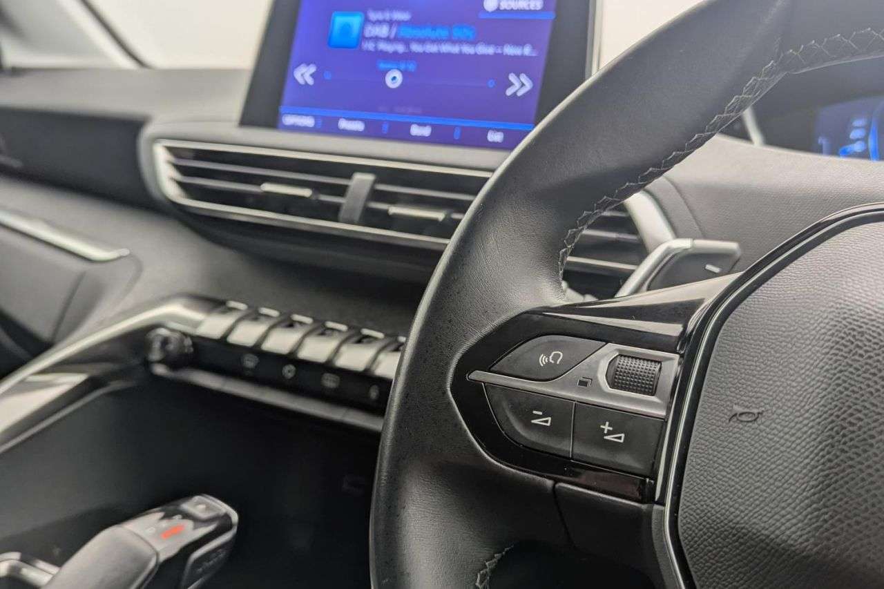 2020 PEUGEOT 3008 2020 PEUGEOT 3008