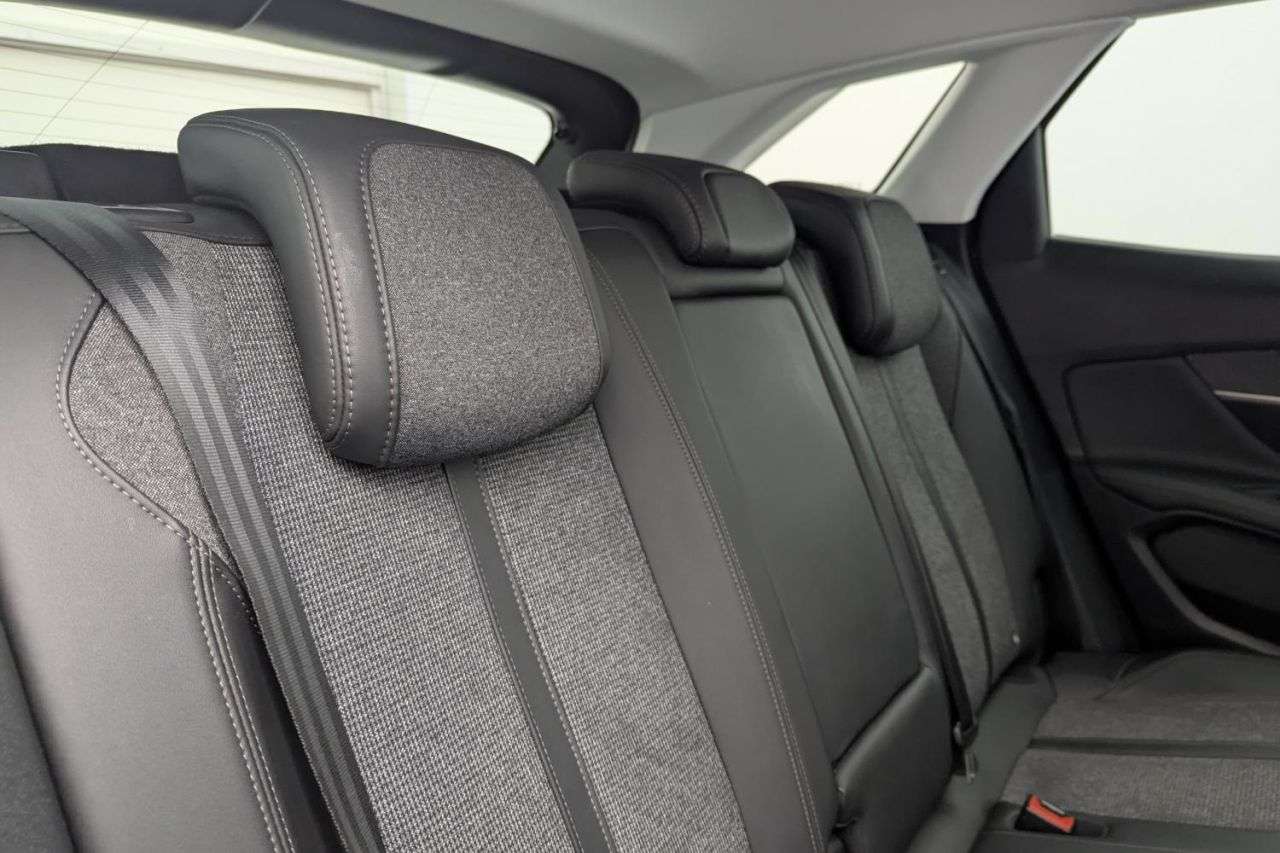 2020 PEUGEOT 3008 2020 PEUGEOT 3008