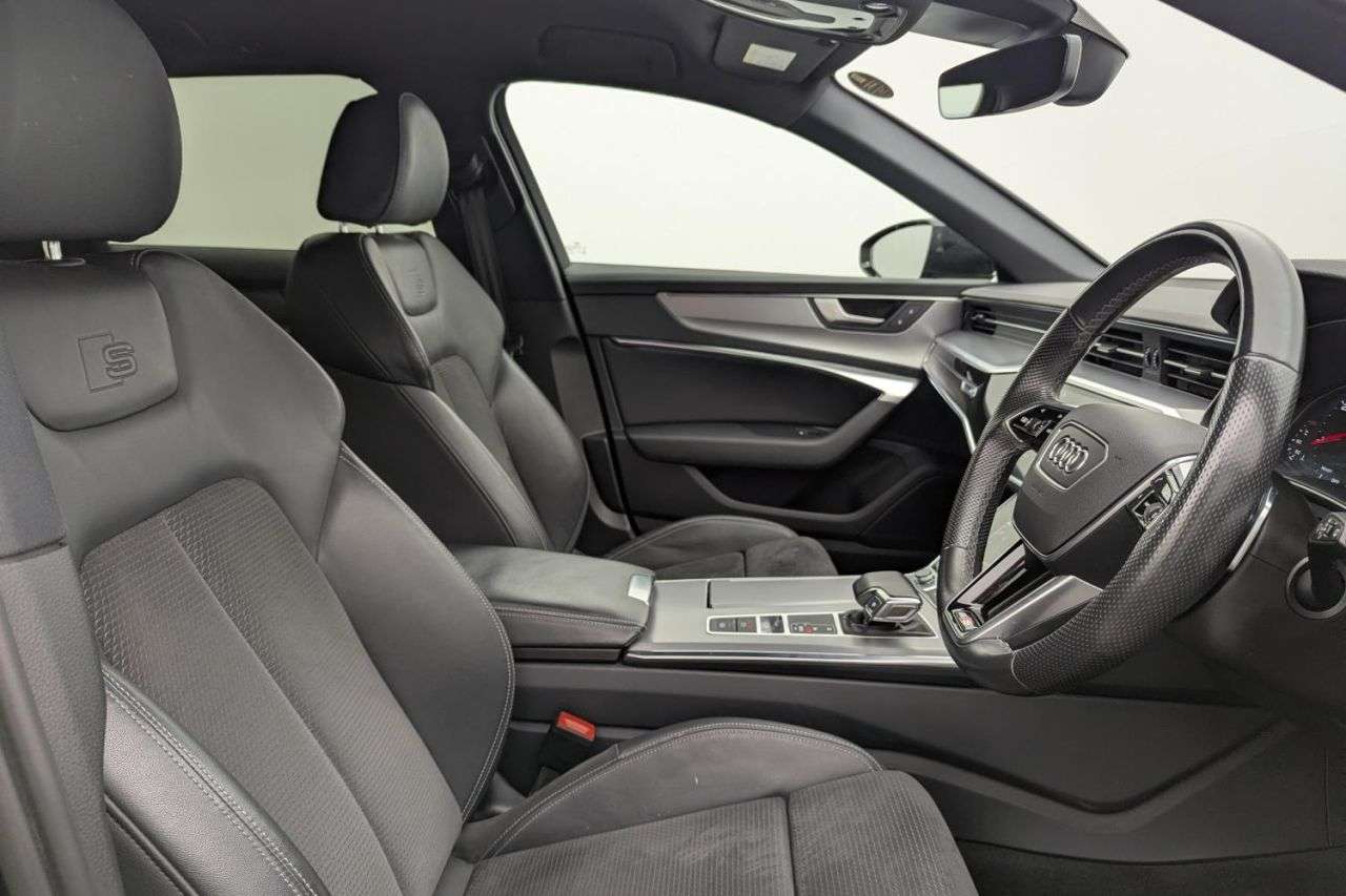 A 2021 AUDI A6 AVANT 2.0 TDI 40 S line Estate 5dr Diesel S Tronic Euro 6 (s/s) (204 ps) Award Wi A 2021 AUDI A6 AVANT 2.0 TDI 40 S line Estate 5dr Diesel S Tronic Euro 6 (s/s) (204 ps) Award Wi