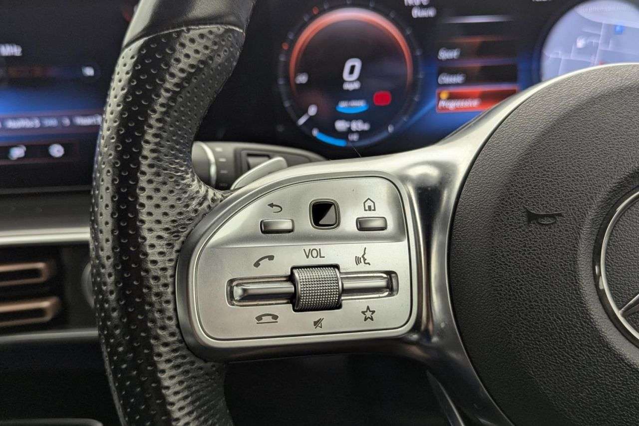 2021 MERCEDES-BENZ EQC 2021 MERCEDES-BENZ EQC