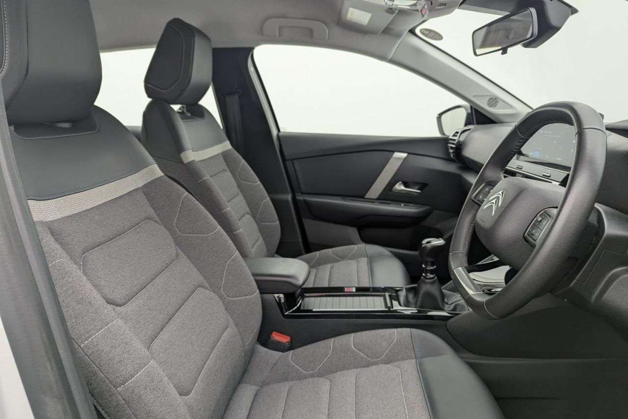 A 2023 CITROEN C4 1.2 PureTech Sense Hatchback 5dr Petrol Manual Euro 6 (s/s) (100 ps) Award A 2023 CITROEN C4 1.2 PureTech Sense Hatchback 5dr Petrol Manual Euro 6 (s/s) (100 ps) Award