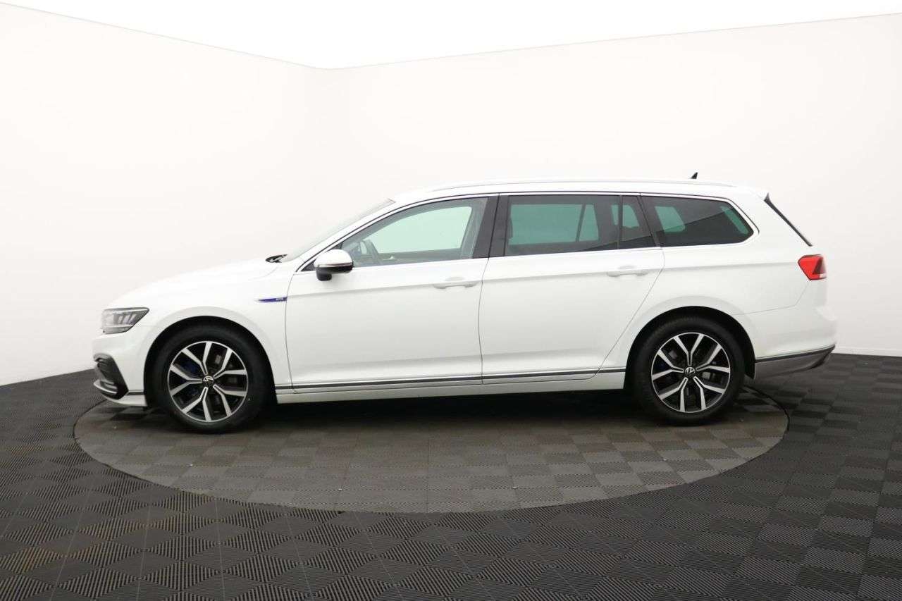 2021 VOLKSWAGEN PASSAT 2021 VOLKSWAGEN PASSAT