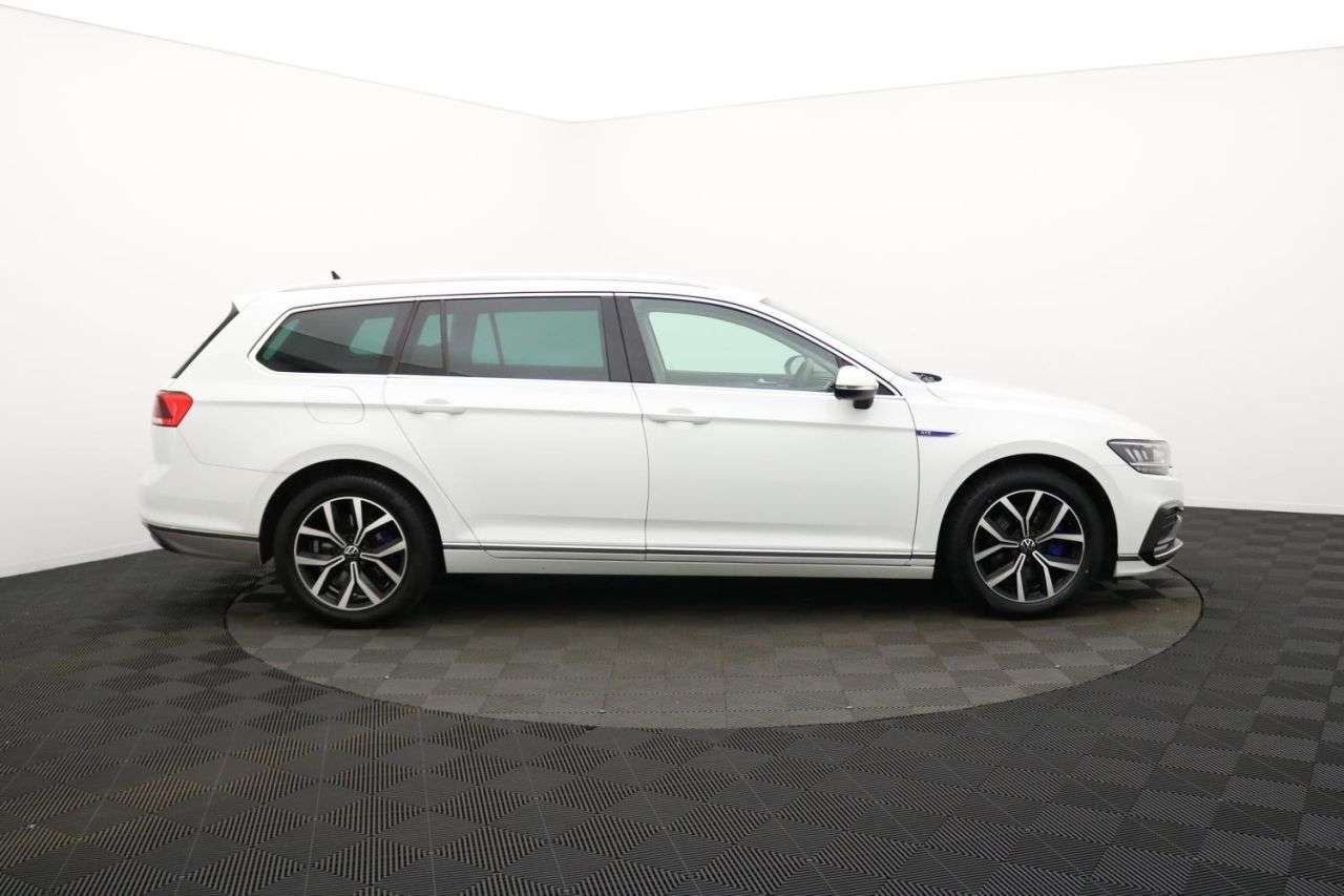 2021 VOLKSWAGEN PASSAT 2021 VOLKSWAGEN PASSAT