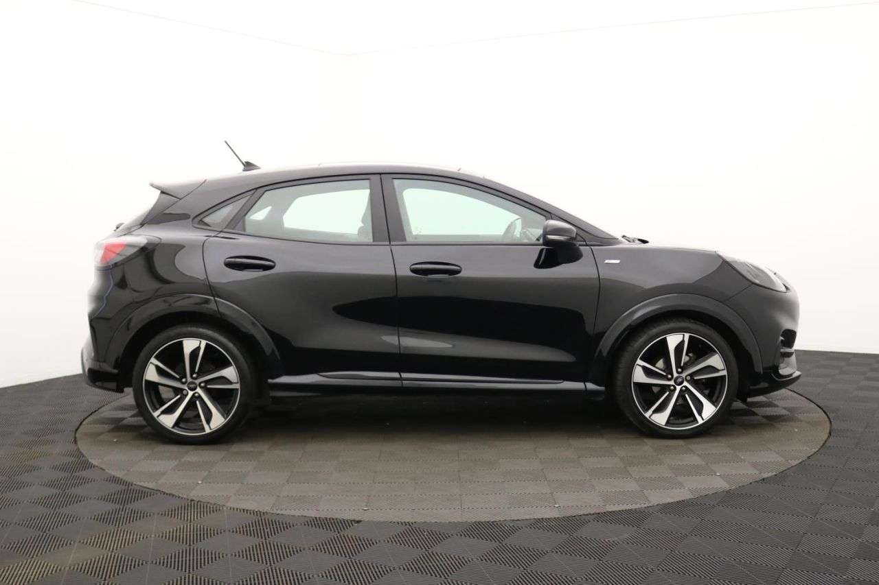 A 2023 FORD PUMA 1.0T EcoBoost MHEV ST-Line SUV 5dr Petrol Hybrid DCT Euro 6 (s/s) (125 ps) A 2023 FORD PUMA 1.0T EcoBoost MHEV ST-Line SUV 5dr Petrol Hybrid DCT Euro 6 (s/s) (125 ps)