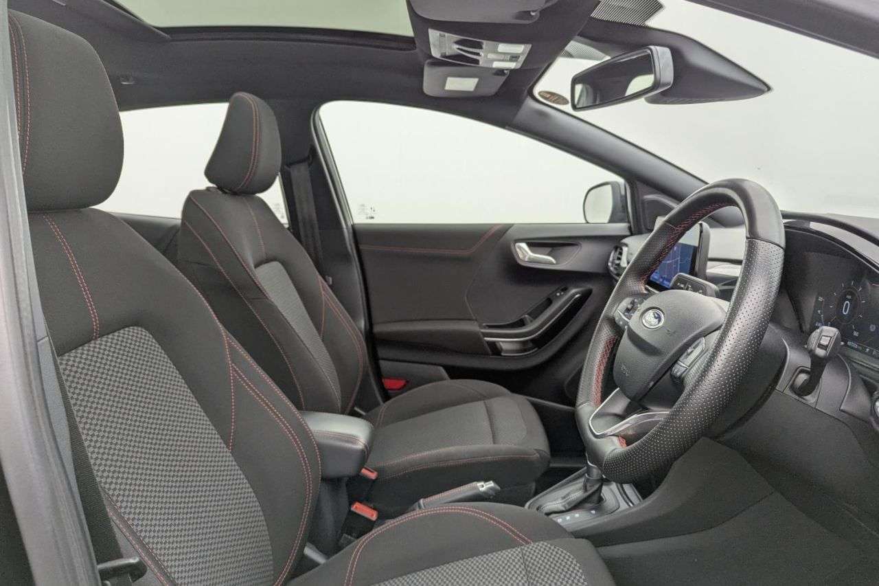 A 2023 FORD PUMA 1.0T EcoBoost MHEV ST-Line SUV 5dr Petrol Hybrid DCT Euro 6 (s/s) (125 ps) A 2023 FORD PUMA 1.0T EcoBoost MHEV ST-Line SUV 5dr Petrol Hybrid DCT Euro 6 (s/s) (125 ps)