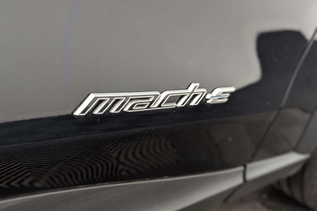 2021 FORD MUSTANG MACH-E 2021 FORD MUSTANG MACH-E