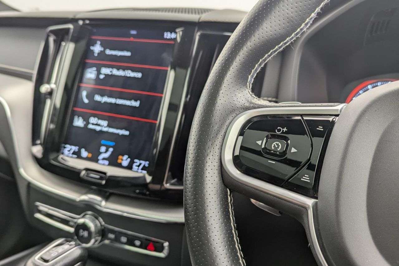 2018 VOLVO XC60 2018 VOLVO XC60