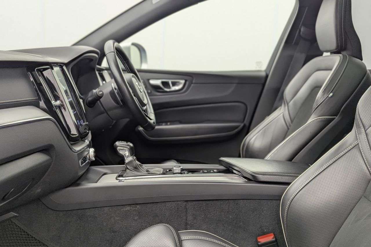 2018 VOLVO XC60 2018 VOLVO XC60