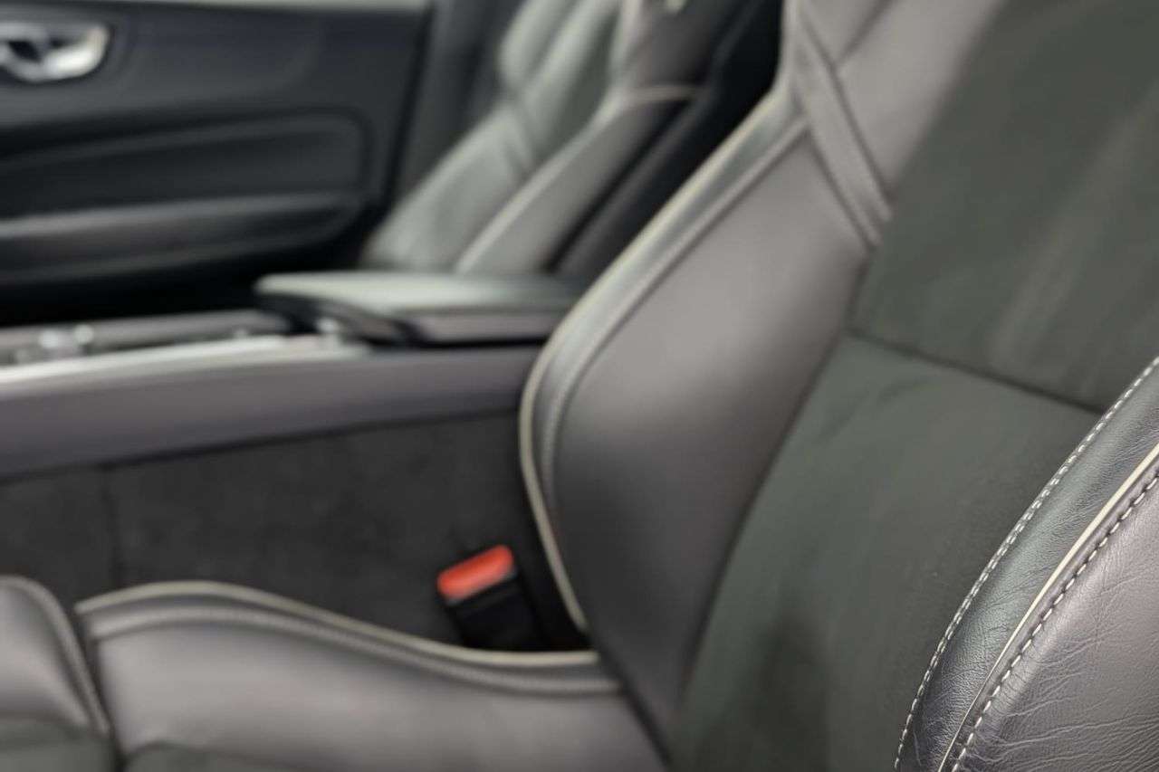 2018 VOLVO XC60 2018 VOLVO XC60